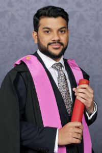Dr Riaan Lakhani